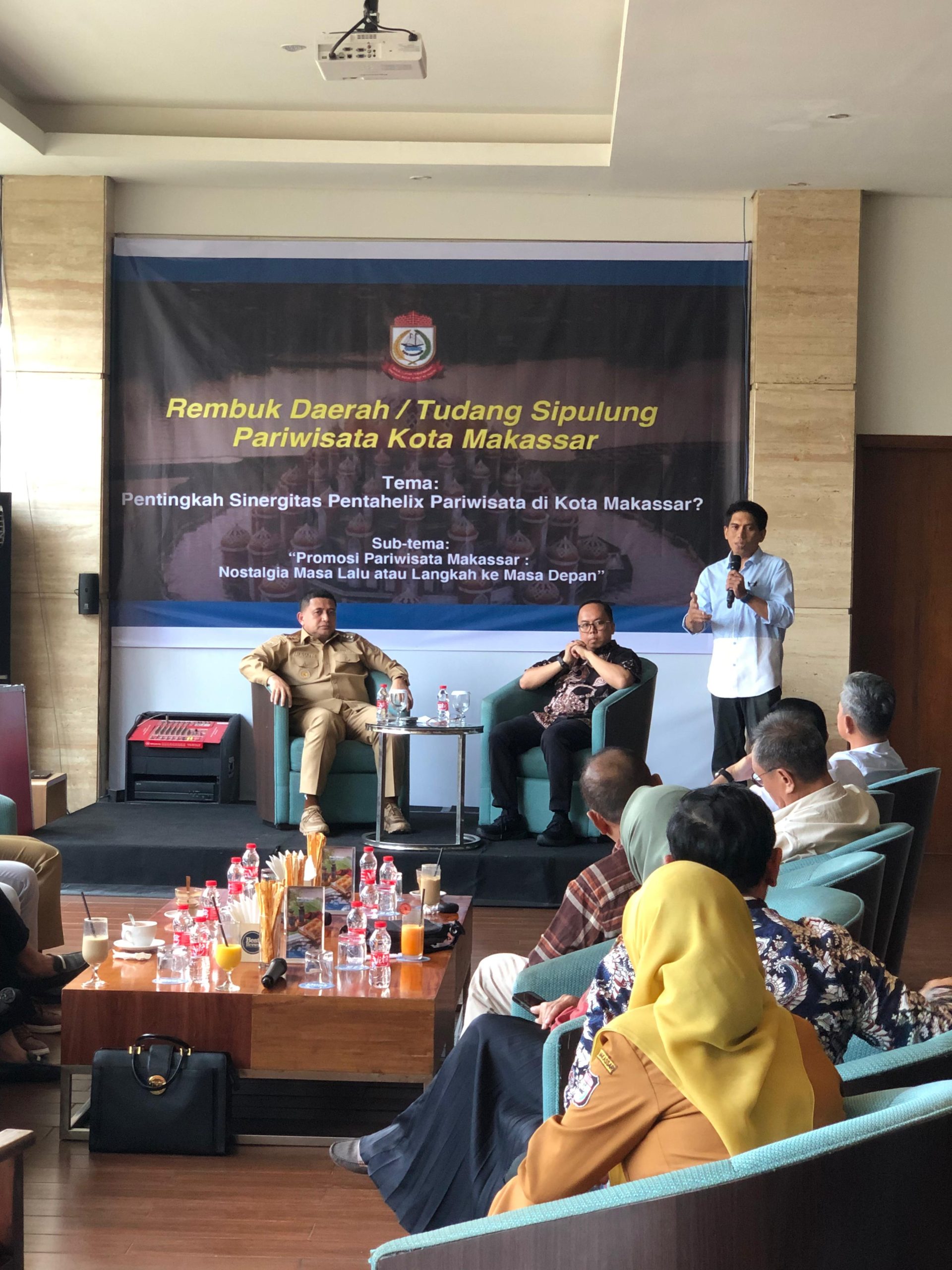 Rembuk daerah Pentahelix Pariwisata Kota Makassar yang dibuka oleh Walikota Makassar, Munafri Arifuddin di Hotel Four Point Makassar. Foto: experience